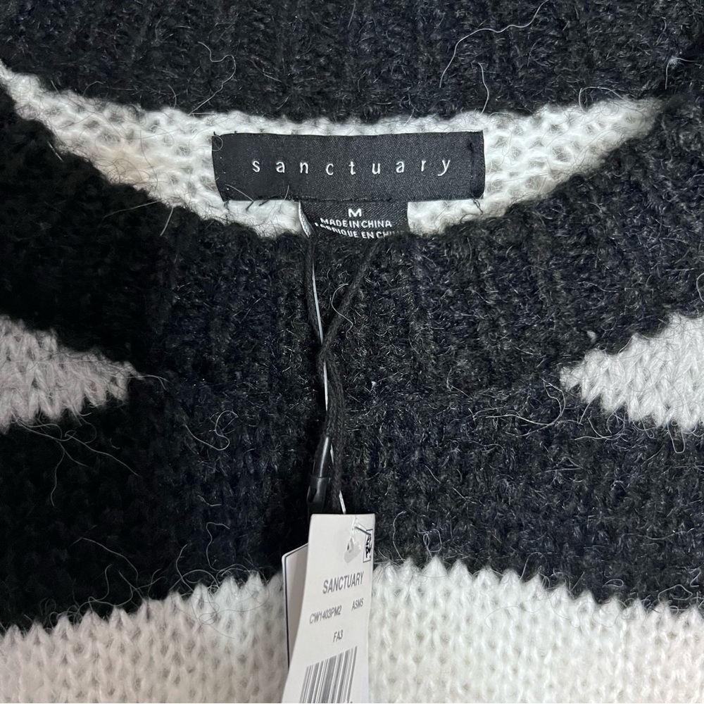 Sanctuary women’s  “Picture This” striped sweater black & white Size: Medium - Picture 4 of 5
